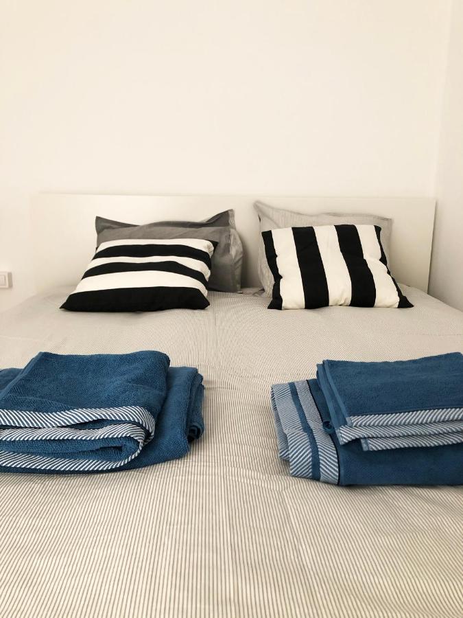 Lovely Seaside Apartment In Front Of Calafell Beach And Cunit Beach Segur de Calafell Exterior foto