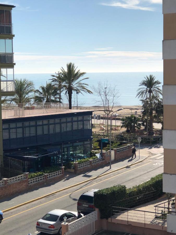 Lovely Seaside Apartment In Front Of Calafell Beach And Cunit Beach Segur de Calafell Exterior foto